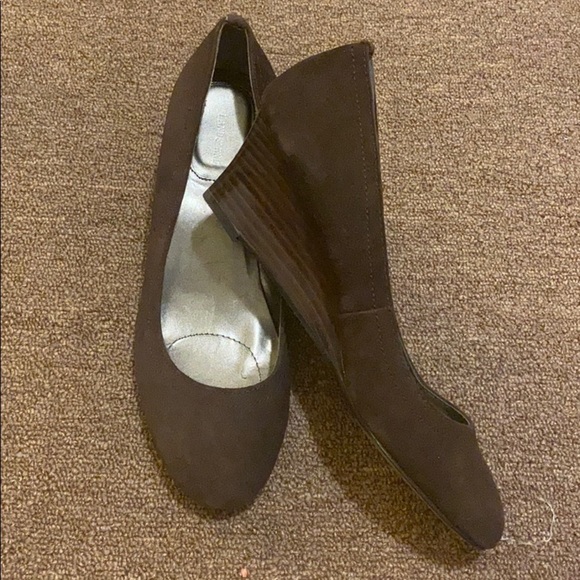 Lands end suede wedge shoes size 9 - Picture 1 of 6
